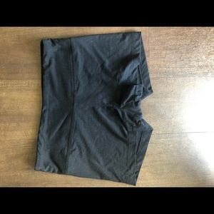 Black high waisted workout short